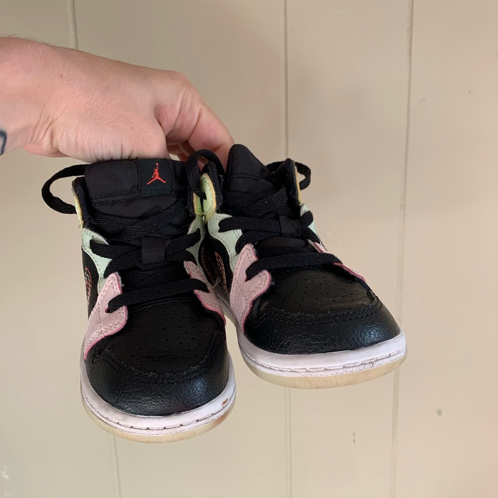 Nike Air Jordan 1 Mid SE Glow in the Dark Toddler Sneakers 7c - Picture 7 of 8